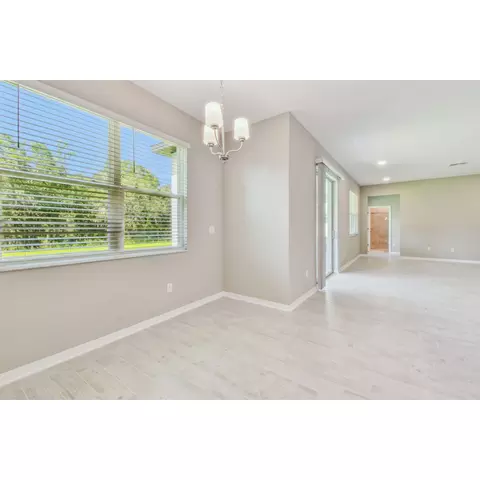 Dining - 5016 Bromeliad Ave, Wimauma, FL 33598 photo 2 of 2
