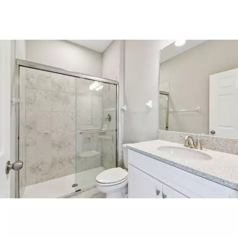 Bath - 5016 Bromeliad Ave, Wimauma, FL 33598 photo 3 of 8