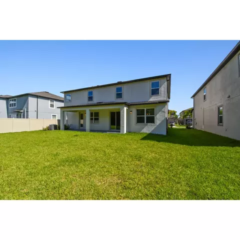 Exterior - 5016 Bromeliad Ave, Wimauma, FL 33598 photo 10 of 11