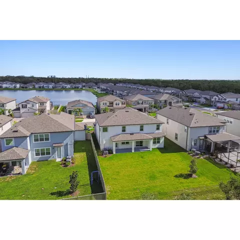 View/Area - 5016 Bromeliad Ave, Wimauma, FL 33598 photo 4 of 4