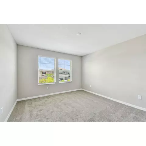 Bedroom - 5016 Bromeliad Ave, Wimauma, FL 33598 photo 4 of 5