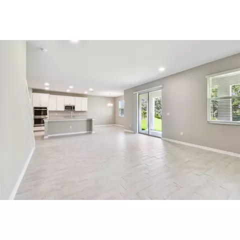 Living - 5016 Bromeliad Ave, Wimauma, FL 33598 photo 1 of 6