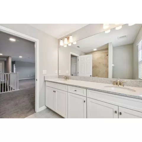 Bath - 5016 Bromeliad Ave, Wimauma, FL 33598 photo 4 of 8