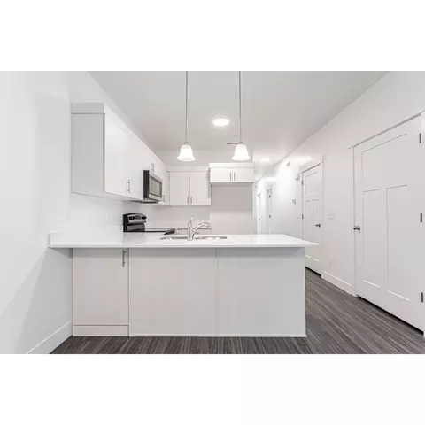 Kitchen - 4835 S Alder Dr D303, Mapleton, UT 84664 photo 2 of 3
