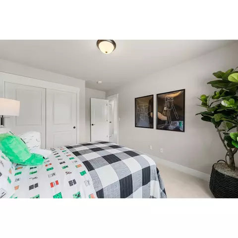 Bedroom - 41545 Metolius Ave, Sandy, OR 97055 photo 5 of 8