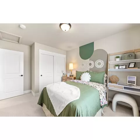 Bedroom - 41545 Metolius Ave, Sandy, OR 97055 photo 7 of 8