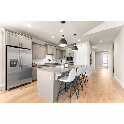 Kitchen - 41545 Metolius Ave, Sandy, OR 97055 photo 9 of 12