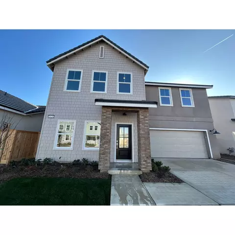 1028 Plum Tree Ave, Clovis, CA 93619 photo 1