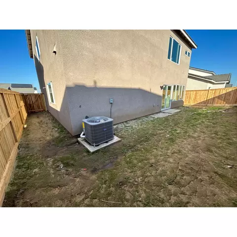 1028 Plum Tree Ave, Clovis, CA 93619 photo 9