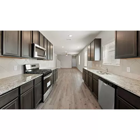 1336 Mount Blanc Path, Conroe, TX 77301 photo 10
