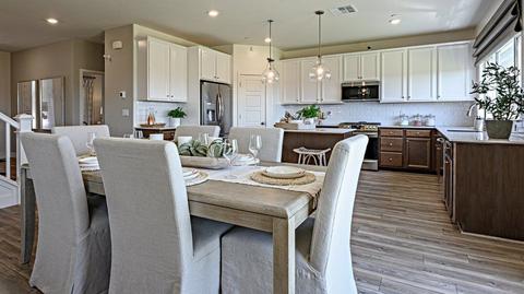 127 E Taylor Ave, Visalia, CA 93291 photo 21