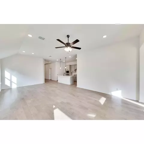 384 Biscayne Bay Bnd, Kyle, TX 78640 photo 9