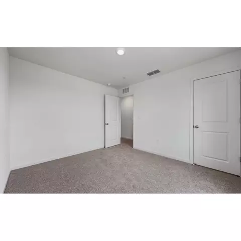 1426 W Clara Ave, Fowler, CA 93625 photo 21