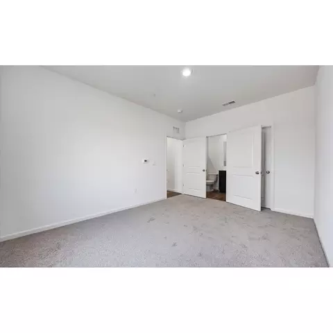 1426 W Clara Ave, Fowler, CA 93625 photo 17