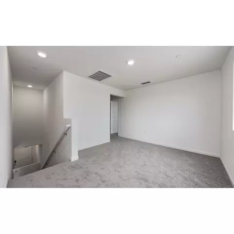 1426 W Clara Ave, Fowler, CA 93625 photo 28