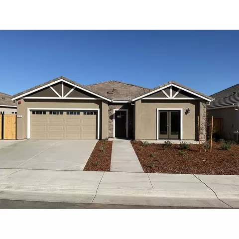 913 Hogan Rd, Galt, CA 95632 photo 4