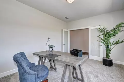 913 Hogan Rd, Galt, CA 95632 photo 9