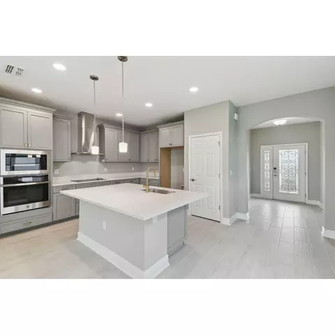Kitchen - 31229 Denham Ridge Ln, Wesley Chapel, FL 33545 photo 3 of 7