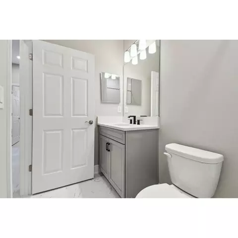 Bath - 31229 Denham Ridge Ln, Wesley Chapel, FL 33545 photo 5 of 6