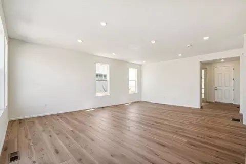 6207 E 155th Pl, Thornton, CO 80602 photo 3