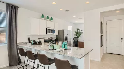 5923 S 25th Dr, Phoenix, AZ 85041 photo 2
