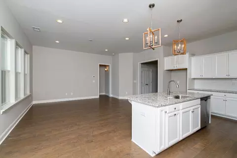 121 Leander Dr, Greer, SC 29651 photo 5