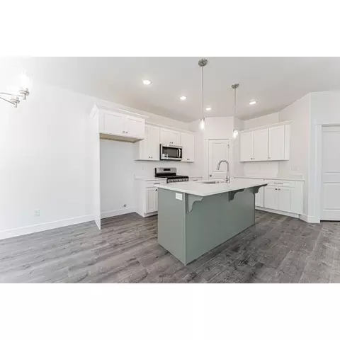Kitchen - 4661 S Olive Ave, Mapleton, UT 84664 photo 2 of 3