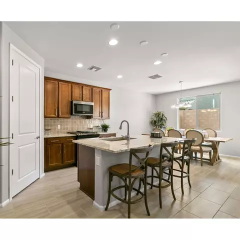 Kitchen - 5760 S Bug Springs Lp, Tucson, AZ 85747 photo 3 of 3