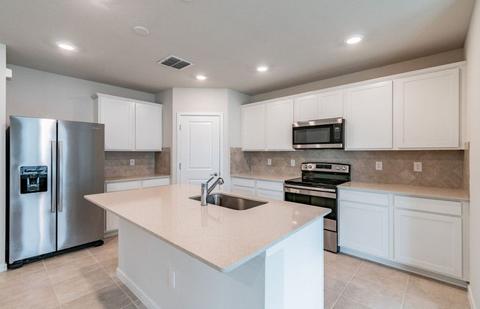 8506 Abalone Loop, Parrish, FL 34219 photo 5
