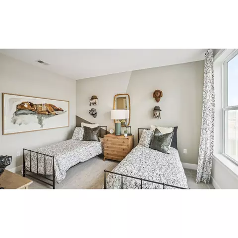 6831 Smith Ct, Bethlehem, PA 18017 photo 39