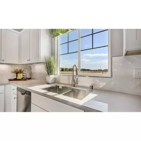 Other - 1462 W Ryan Ave, Fowler, CA 93625 photo 1 of 4