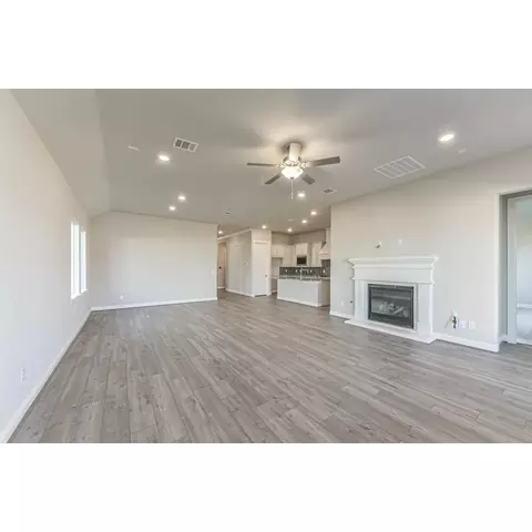 13092 Soaring Forest Dr, Conroe, TX 77302 photo 8