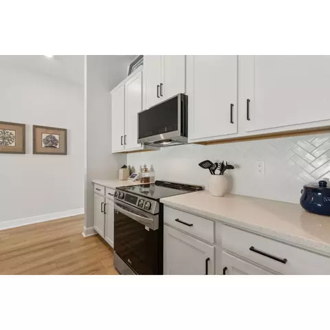 Kitchen - 85448 Sandy Ridge Loop, Yulee, FL 32097 photo 2 of 5