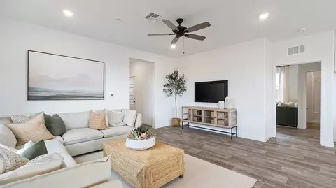 Entry Way - 1800 Klamath Rd S, Madera, CA 93636 photo 1 of 1