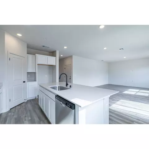 4656 Athena Dr, Merced, CA 95348 photo 5