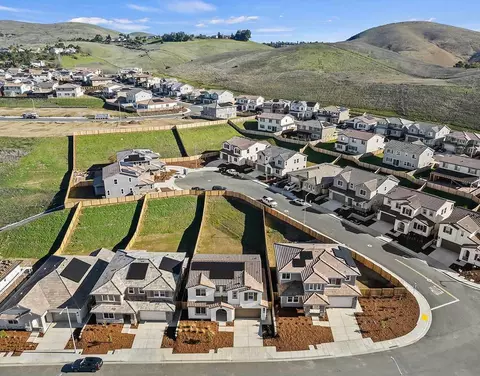 View/Area - 8110 Waterfall Ln, Vallejo, CA 94591 photo 4 of 9