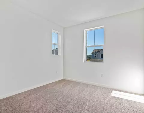 Bedroom - 8110 Waterfall Ln, Vallejo, CA 94591 photo 4 of 4
