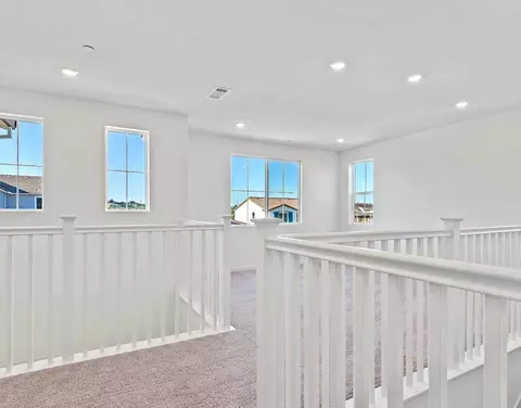 Entry Way - 8110 Waterfall Ln, Vallejo, CA 94591 photo 3 of 5