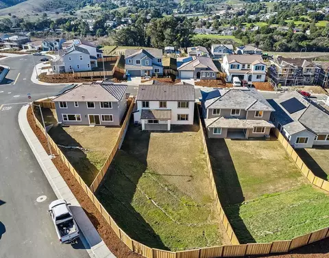 View/Area - 8110 Waterfall Ln, Vallejo, CA 94591 photo 8 of 9