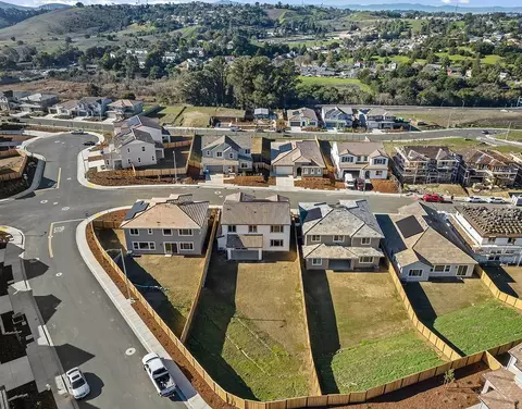 View/Area - 8110 Waterfall Ln, Vallejo, CA 94591 photo 7 of 9
