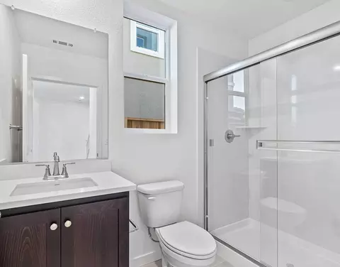 Bath - 8110 Waterfall Ln, Vallejo, CA 94591 photo 1 of 4