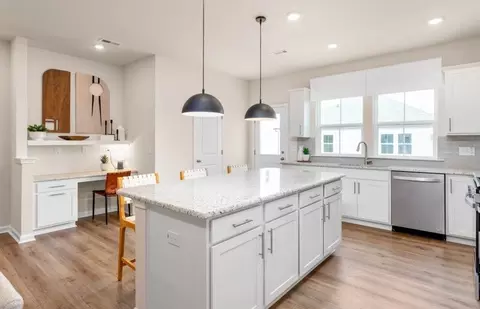 Kitchen - 868 Falls Grove Trl, High Point, NC 27265 photo 3 of 5