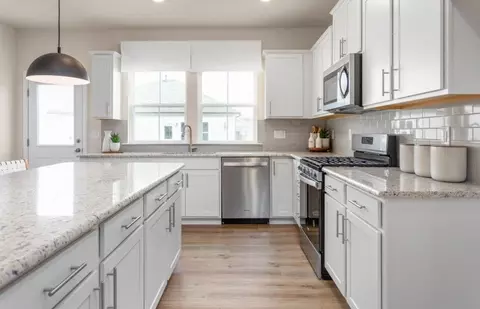 Kitchen - 868 Falls Grove Trl, High Point, NC 27265 photo 2 of 5