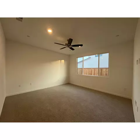 2274 N Elm Ave, Clovis, CA 93619 photo 6