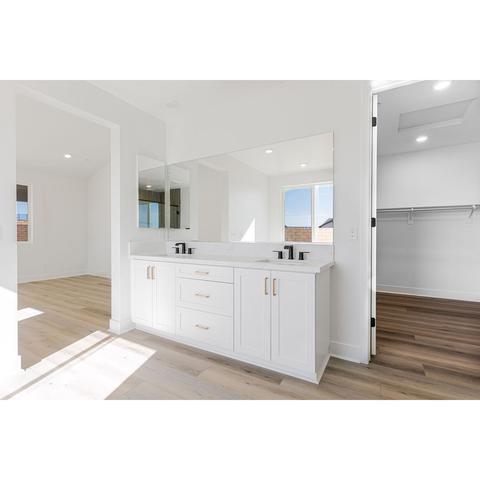30009 Chestnut Ln, Castaic, CA 91384 photo 17