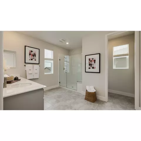 Bath - 3393 Jubilee Dr, Manteca, CA 95337 photo 2 of 4