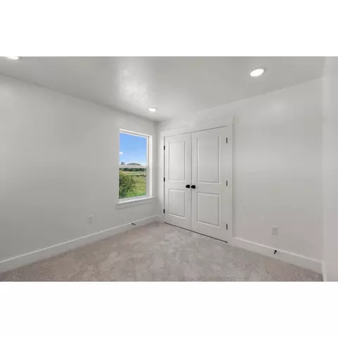 1576 Silver Canoe Loop, Logan, UT 84321 photo 29