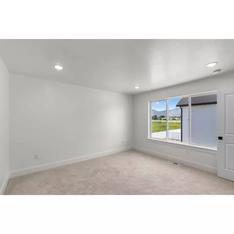 1576 Silver Canoe Loop, Logan, UT 84321 photo 21