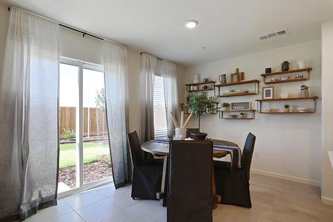 2114 N Riverview Ave, Reedley, CA 93654 photo 9