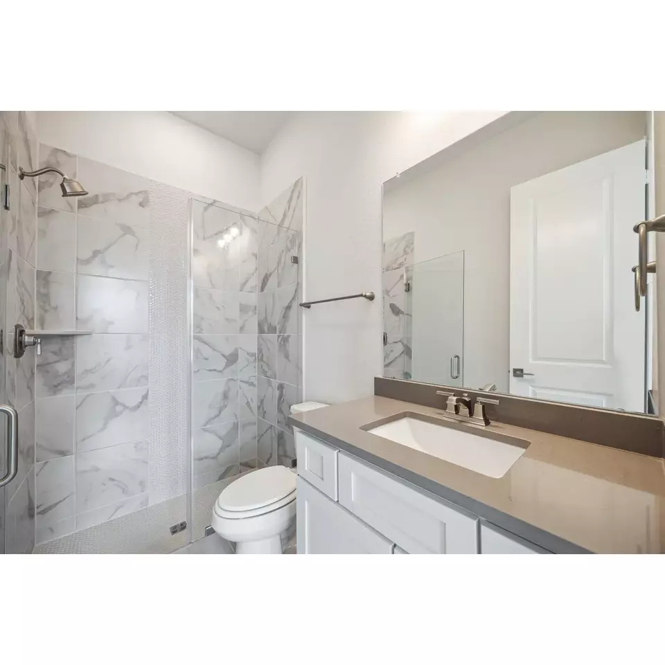 Bath - 9927 Hunters Run Dr, Missouri City, TX 77459 photo 3 of 5
